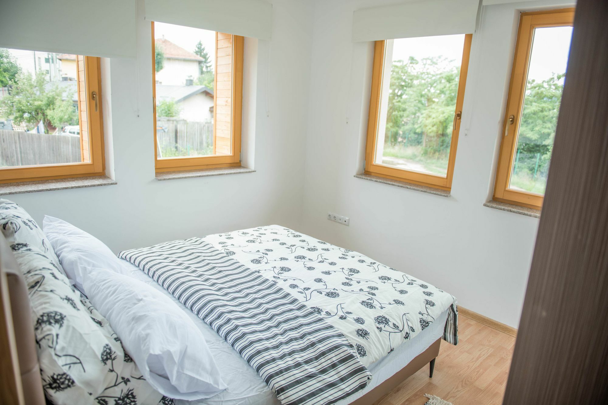 Leader Apartment SJJ Exterior foto